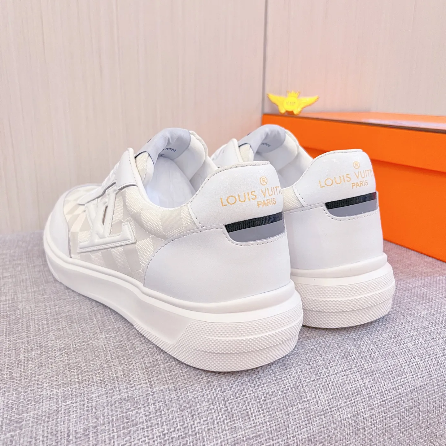 Men's Men's Shoes Men's Shoes💰 420 Men's Men's Shoes💰[LV]🔥Louis Vuitton Men's high-end brand official website 1:1 Latest masterpiece: The upper is made of Italian imported first-layer cowhide with a comfortable and breathable lining➕Original non-slip and wear-resistant outsole🔥, making walking more convenient and comfortable! An exclusive new model, a stunning work, a beautiful 1:1 replica [color] compared to the official quality! Create a fashionable personality to set off your uniqueness! A must-have for trendy men! Classic🔥Size: 38-44 Color: 🔥Multiple colors available🔥.